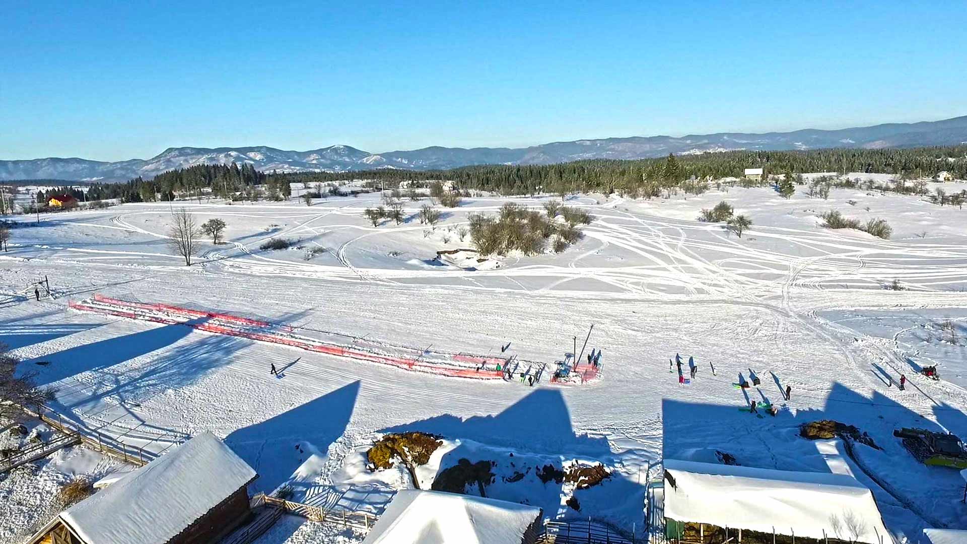 <p><span style="color: #ff0000;">Zima u </span></p> <p><span style="color: #ff0000;">Ajdinovićima</span></p>